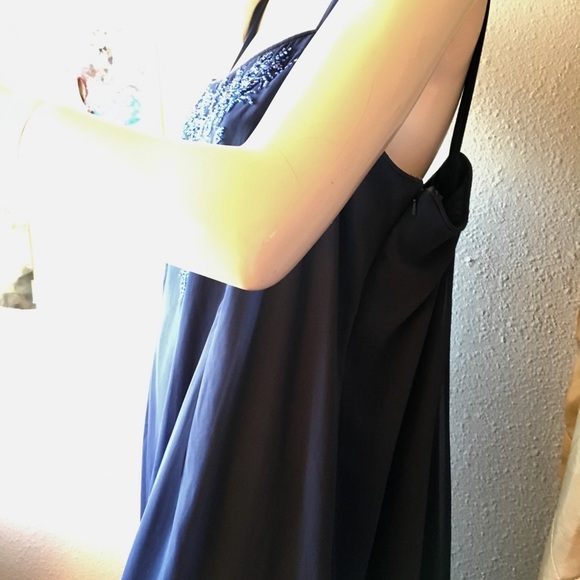 Stunningly Elegant Flowing Alex Evening Gown - Picture 3 of 8